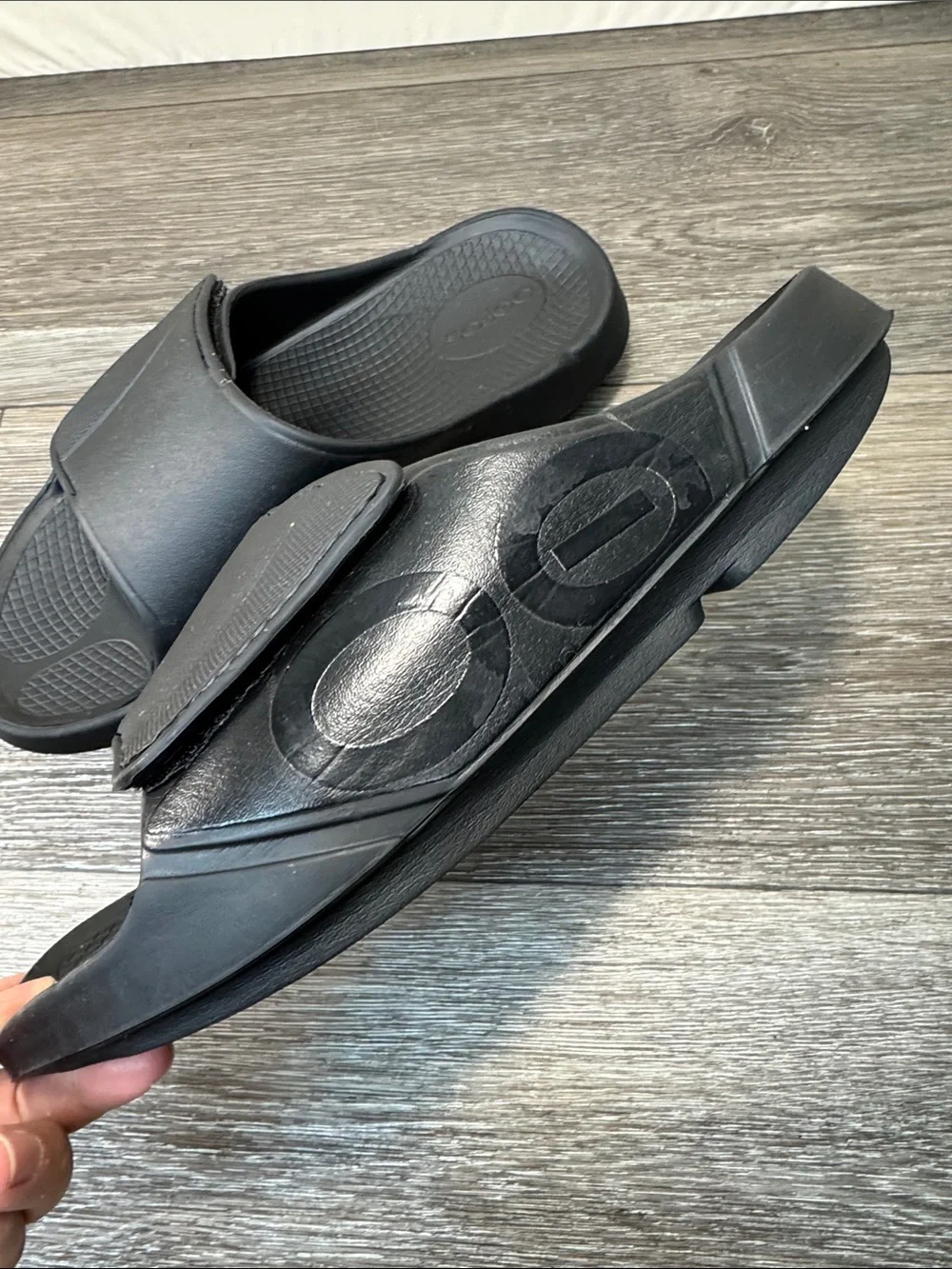 OOFOS Men's Black Slide Sandals with Cushioned Footbed Sz 9 (h79)
